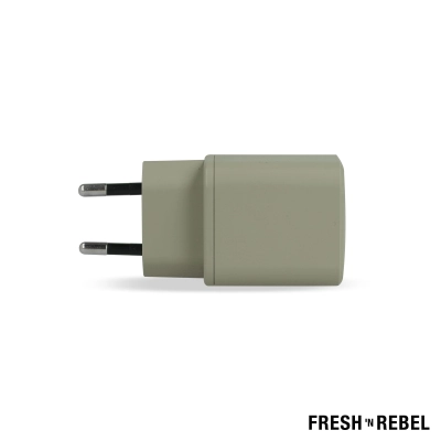 2WC30 I Fresh 'n Rebel Mini Charger USB-C + A PD // 30W kolor dried green (LT49407-N0049)
