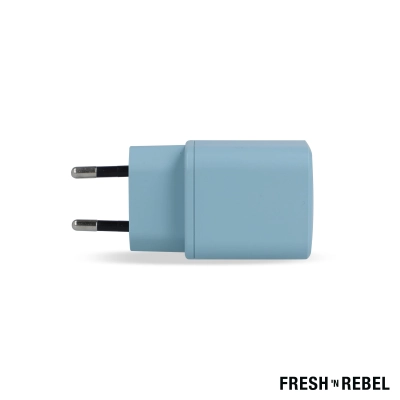 2WC30 I Fresh 'n Rebel Mini Charger USB-C + A PD // 30W kolor pastelowoniebieski (LT49407-N0016)