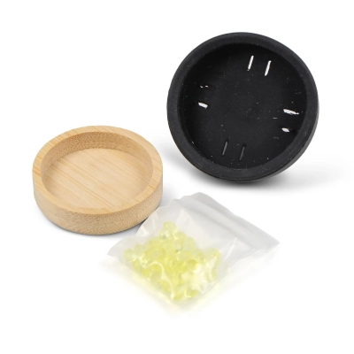 Odświeżacz powietrza do nawiewów samochodowych Bamboo kolor czarny (LT91099-N0002)