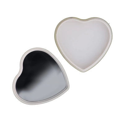Płaska metaliczna pomadka do ust w kształcie serca kolor złoty (LT90486-N0006)